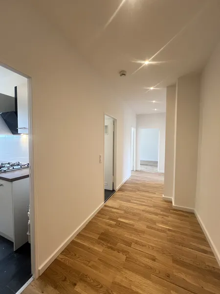 ** TOP SANIERT  IM ERSTBEZUG, MIT  EBK UND BALKON ** — photo 1